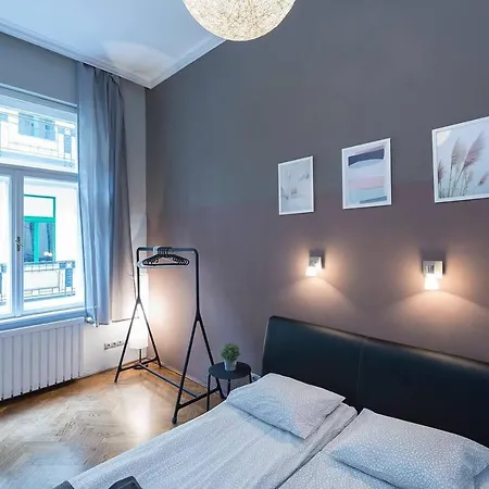 Vaci Street Premier Apartment
