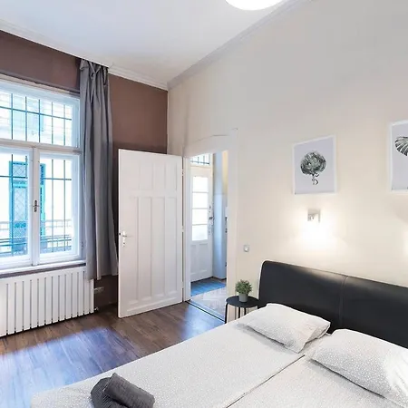 Apartment Vaci Street Premier